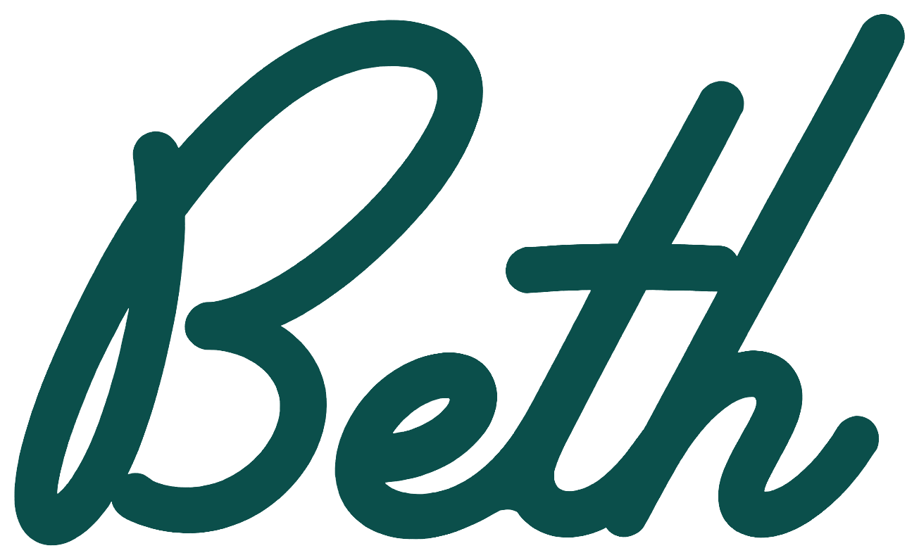west-kelowna-pilates-instructor-beth-hynes-signature-symmetria